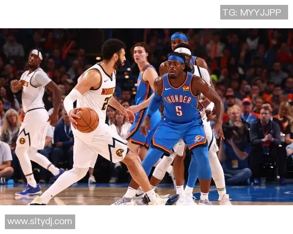 犹他爵士与森林狼激战正酣谁将赢得这场西部对决的胜利